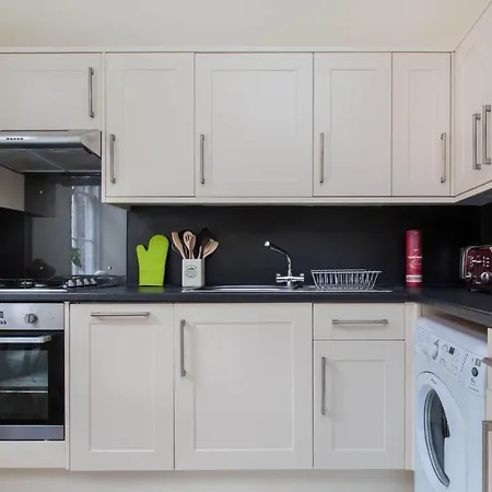 Stockbridge Two Bedroom Apartment Edinburgh Exterior photo