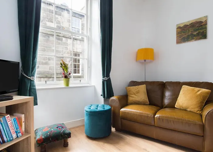 Stockbridge Two Bedroom Apartment