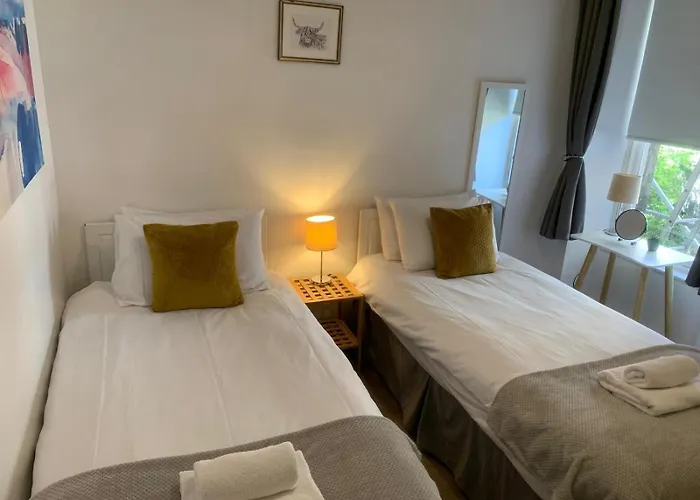 Stockbridge Two Bedroom Apartment